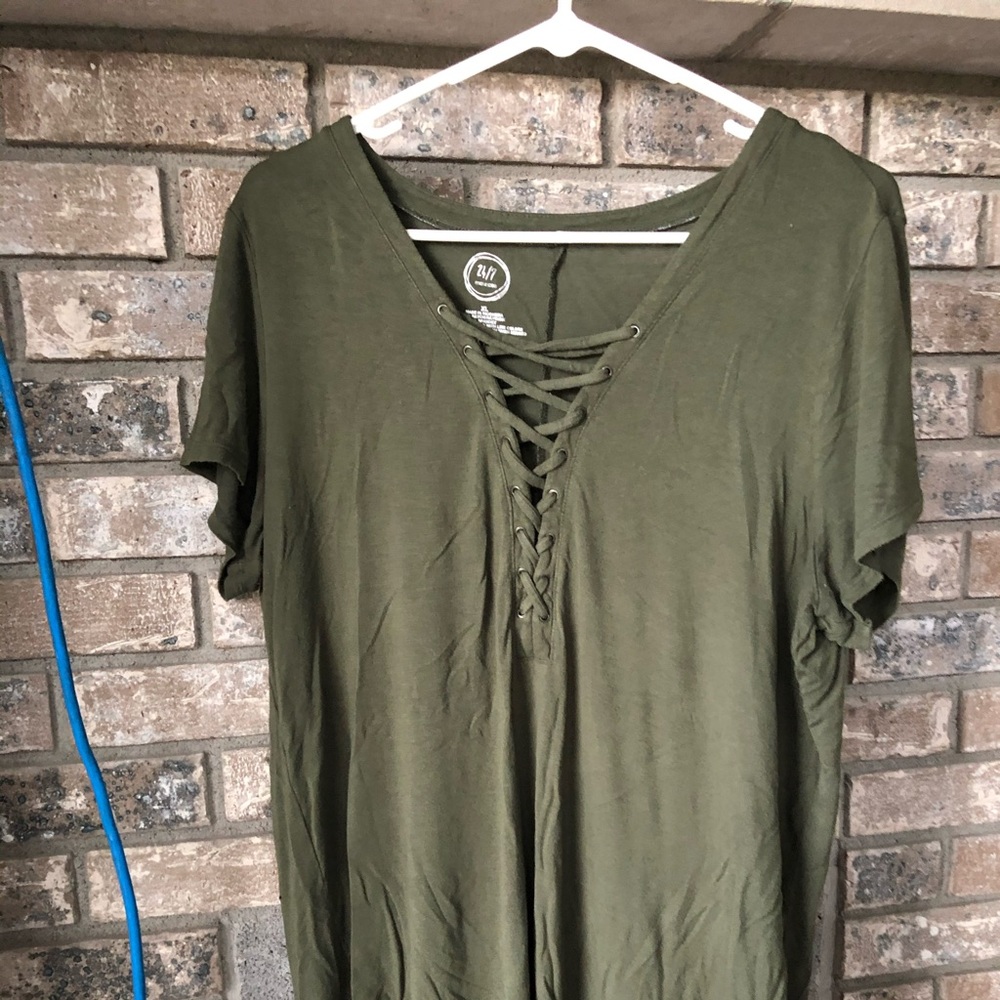 Women’s Maurices tops size XL